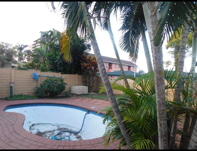 2 BEDROOM SECTIONAL TITLE TO LET IN MONTCLAIR